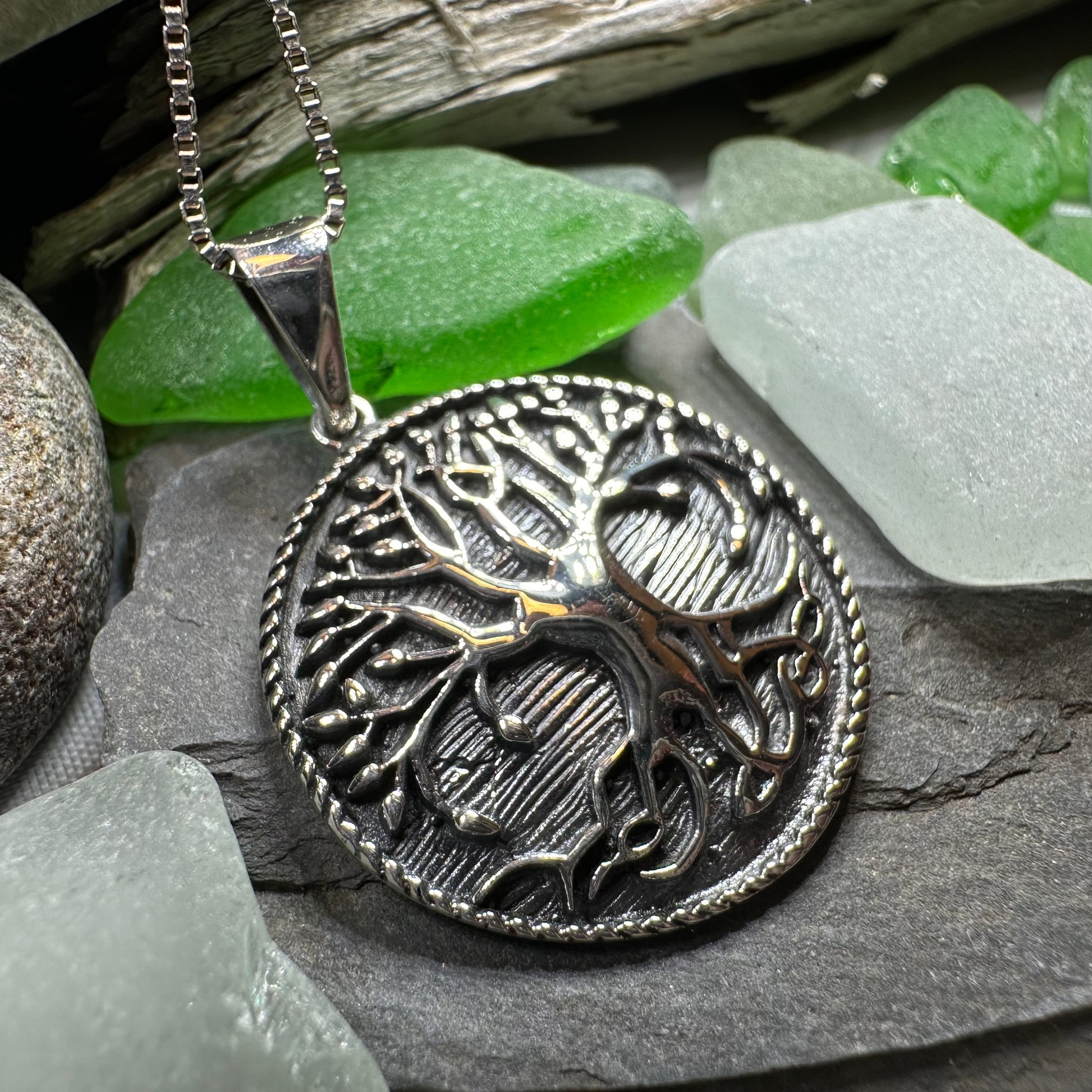 Duille Celtic Tree of Life Necklace in Sterling Silver — view 7