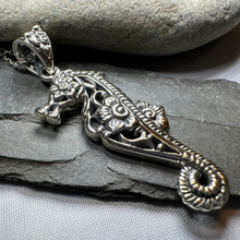 Load image into Gallery viewer, Blooming Seahorse Necklace
