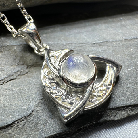 Load image into Gallery viewer, Evie Celtic Crescent Moon Necklace in Sterling Silver

