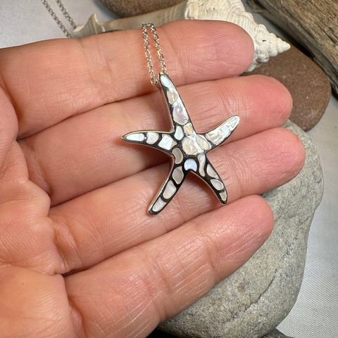 Load image into Gallery viewer, Seastar Starfish Necklace
