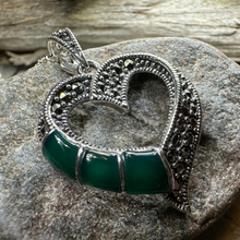 Load image into Gallery viewer, Glasgow Celtic Heart Necklace
