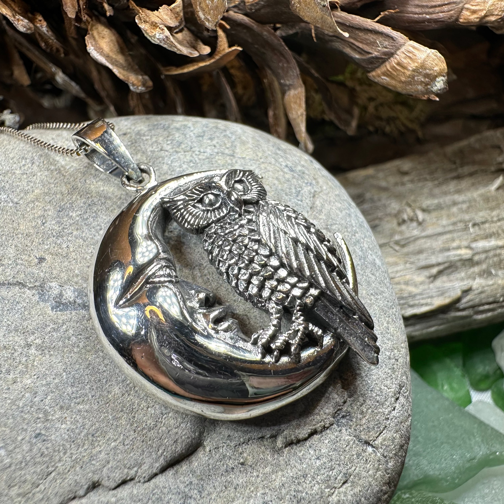 Oidhche Mhath Owl Necklace — view 8