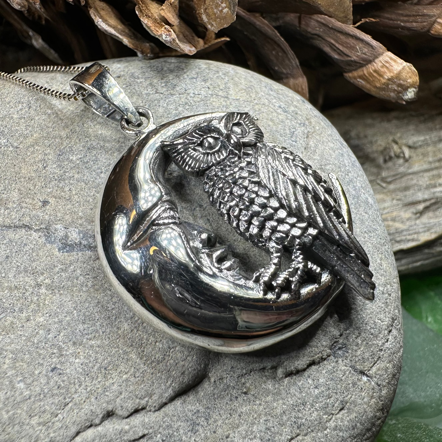 Oidhche Mhath Owl Necklace — view 5