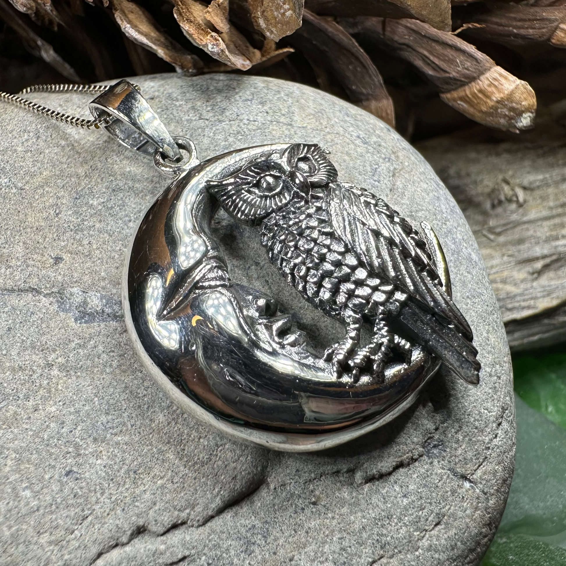 Oidhche Mhath Owl Necklace — view 5
