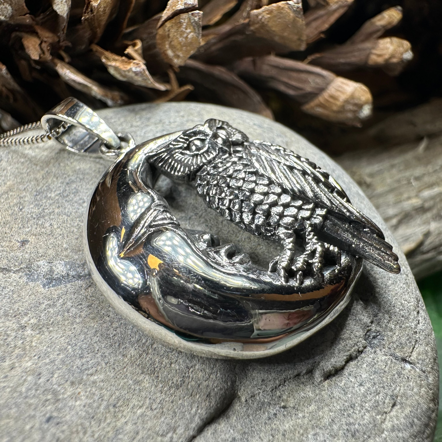 Oidhche Mhath Owl Necklace — view 3