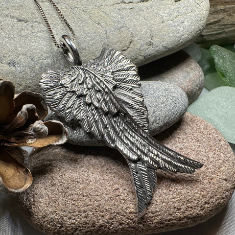 Load image into Gallery viewer, Caci Angel Wings Necklace
