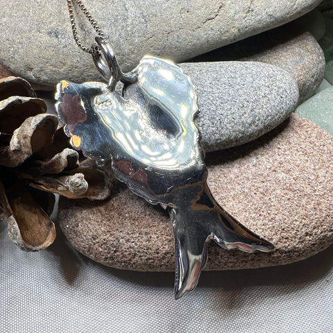 Load image into Gallery viewer, Caci Angel Wings Necklace
