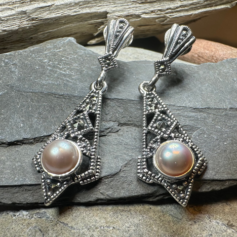 Load image into Gallery viewer, Elora Celtic Knot Pearl Earrings
