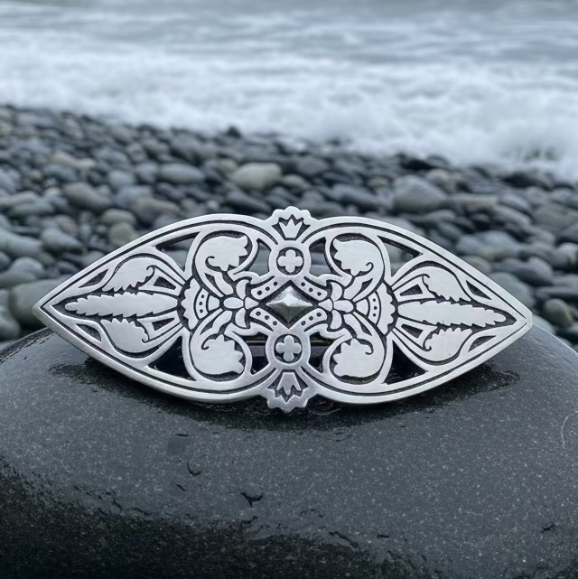 Aneira Celtic Knot Hair Clip for Women