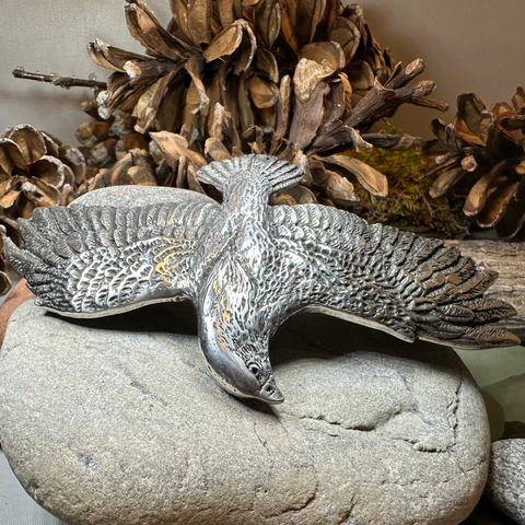 Load image into Gallery viewer, Eagle Pewter Hair Clip for Women
