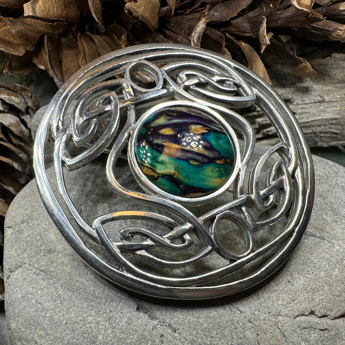 Heathergems Celtic Knot Brooch - Classic Scottish Jewelry — view 13