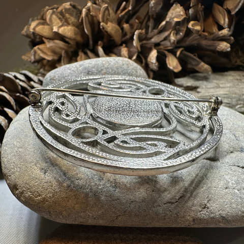 Load image into Gallery viewer, Heathergems Celtic Knot Brooch - Classic Scottish Jewelry

