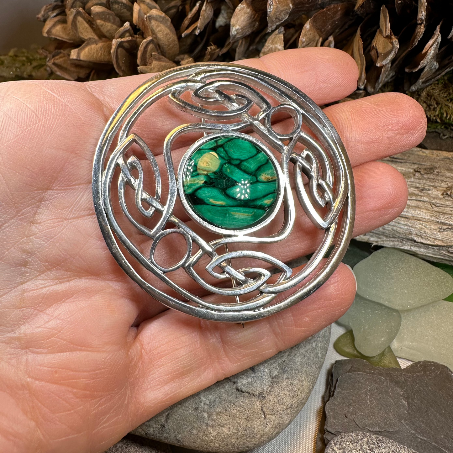 Heathergems Celtic Knot Brooch - Classic Scottish Jewelry — view 9