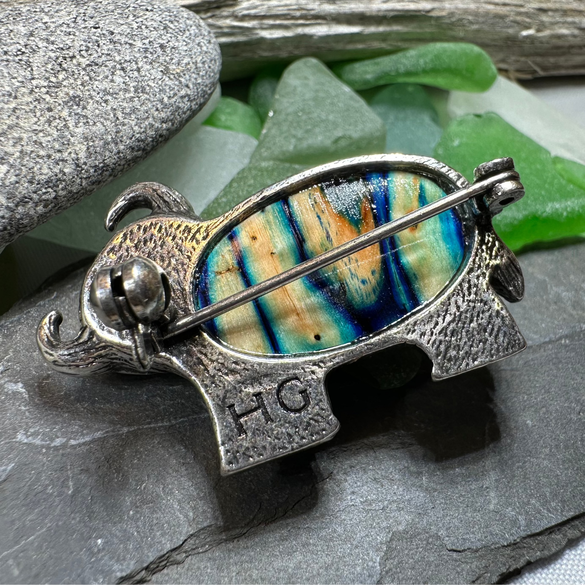 Heathergems Highland Cow Brooch - Handmade in Scotland — view 8