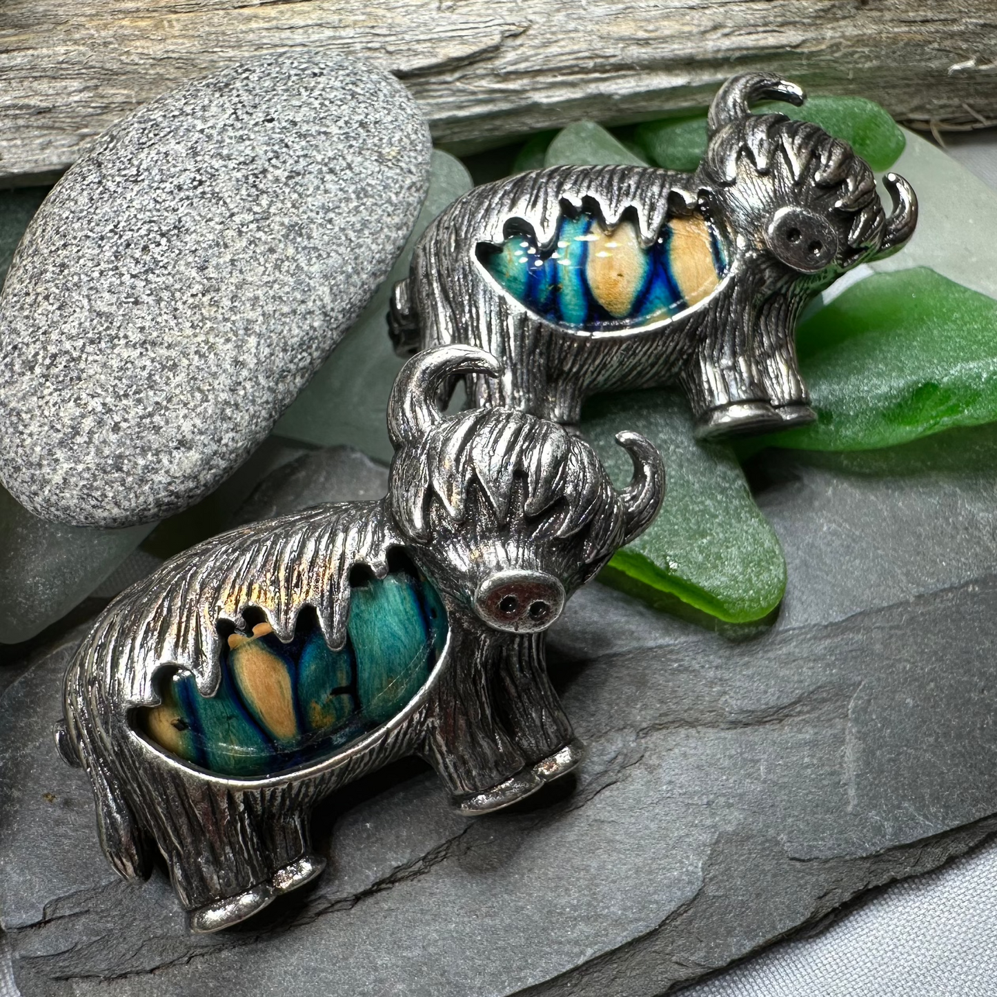 Heathergems Highland Cow Brooch - Handmade in Scotland — view 11