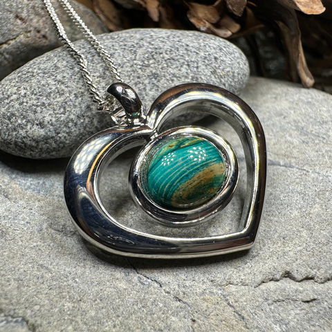Load image into Gallery viewer, Heathergems Open Heart Necklace - Handmade in Scotland
