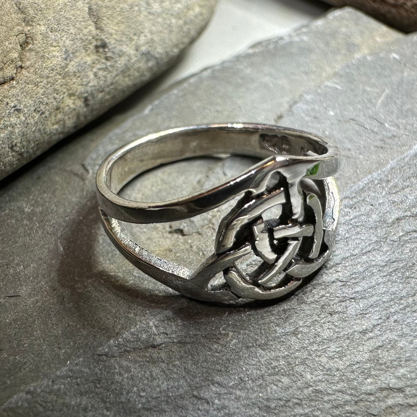 Dainty Little Celtic Ring — view 3