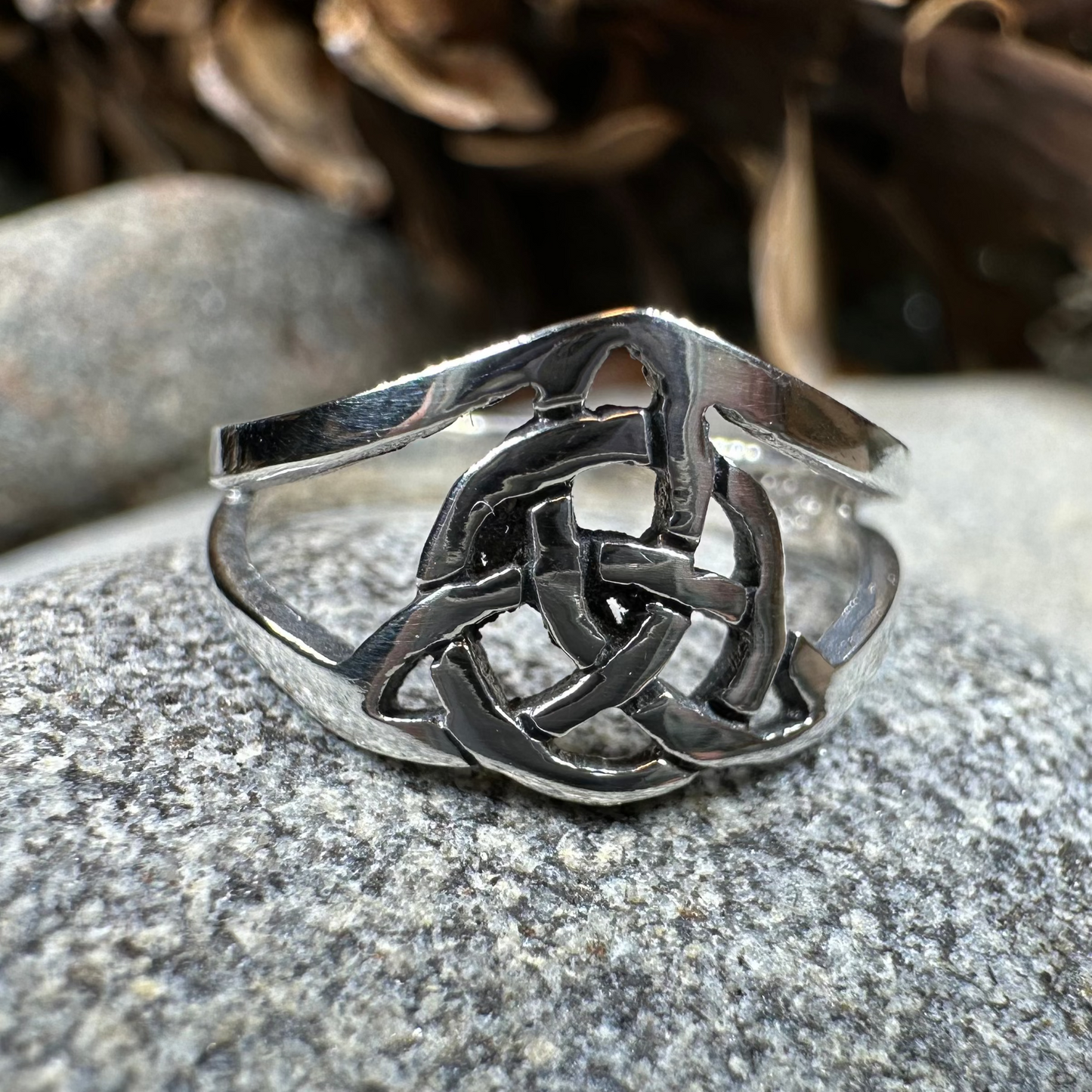 Dainty Little Celtic Ring in sterling silver
