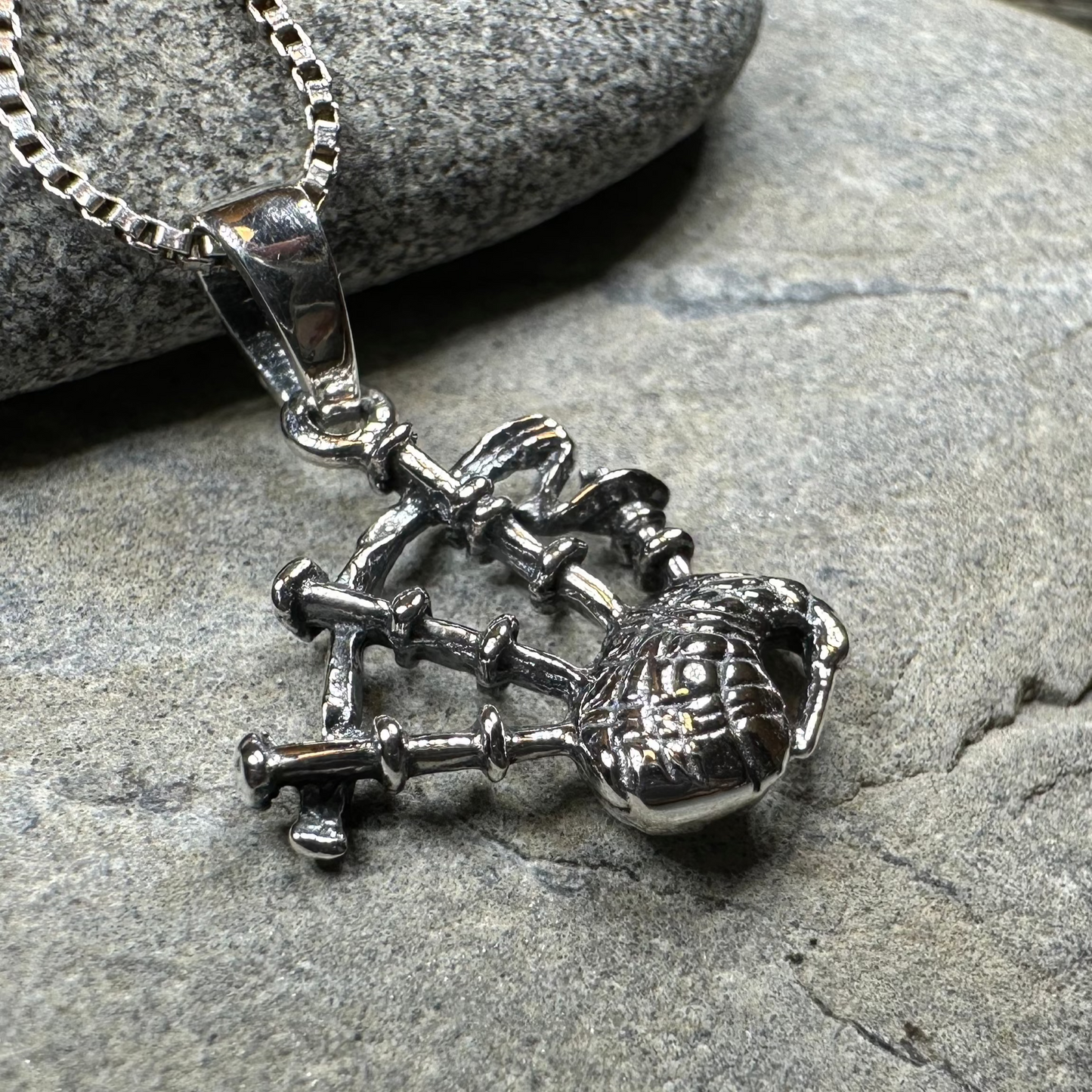 Tartan Bagpipes Necklace — view 3