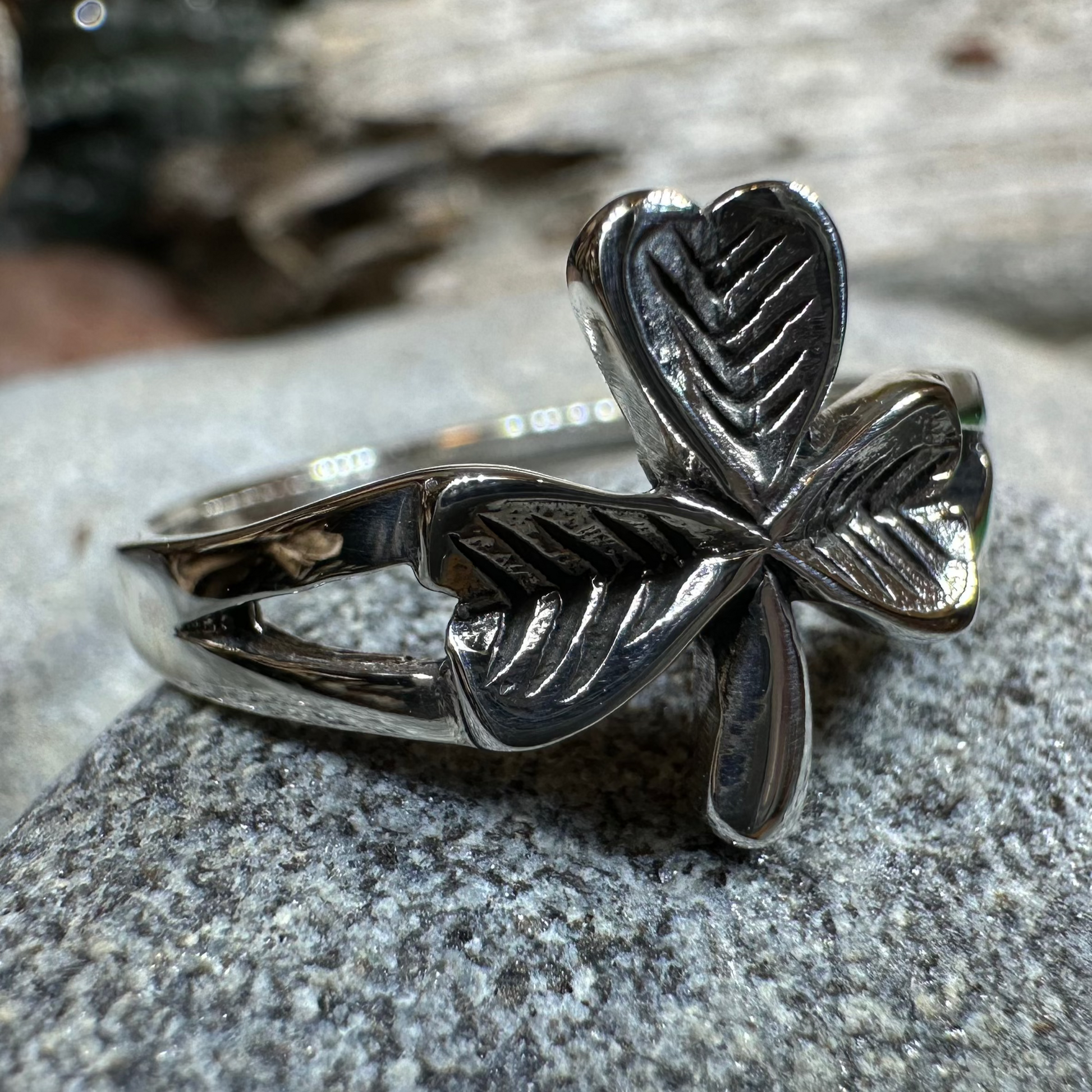 Sláinte Shamrock Celtic Ring — view 2