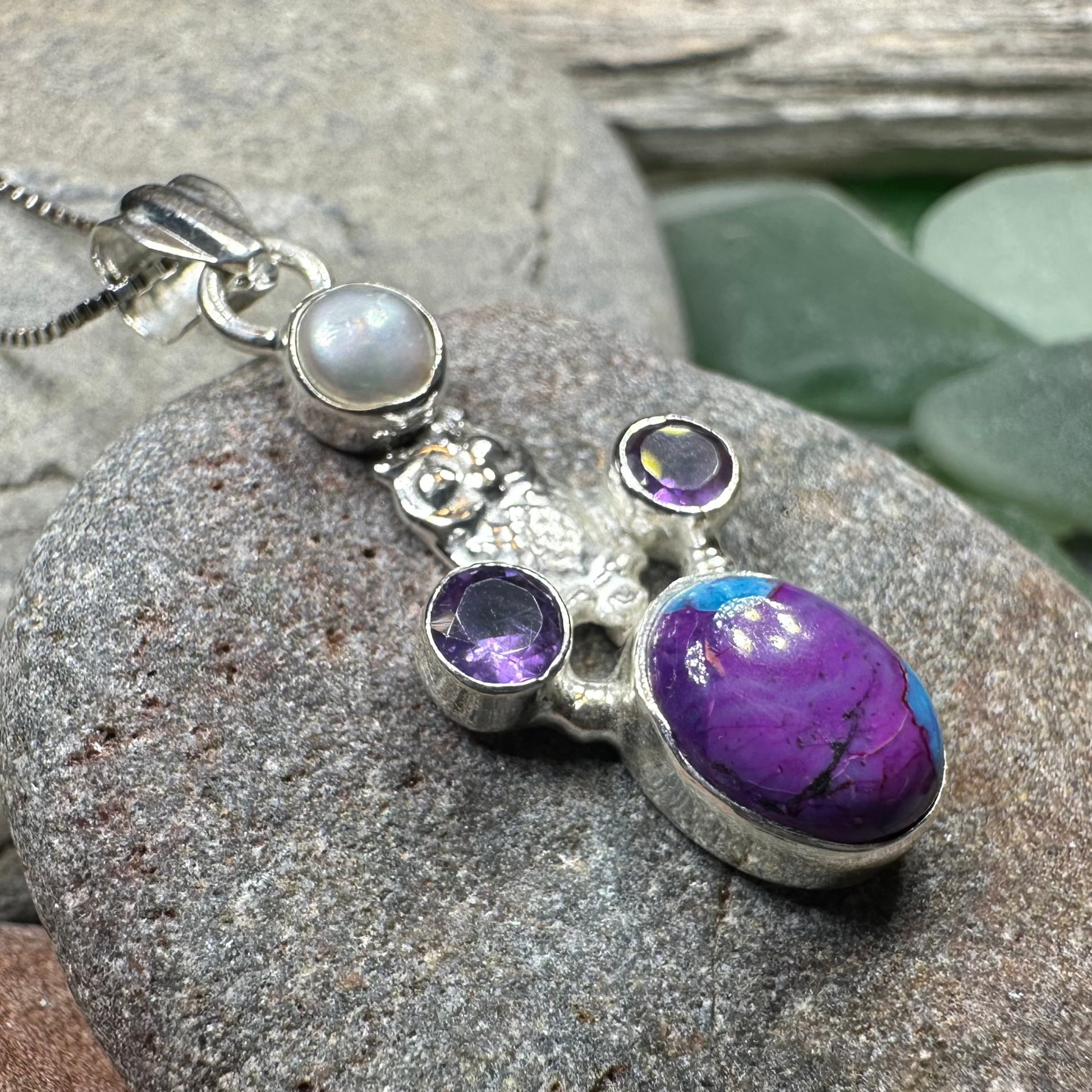 Verie Owl Necklace — view 9