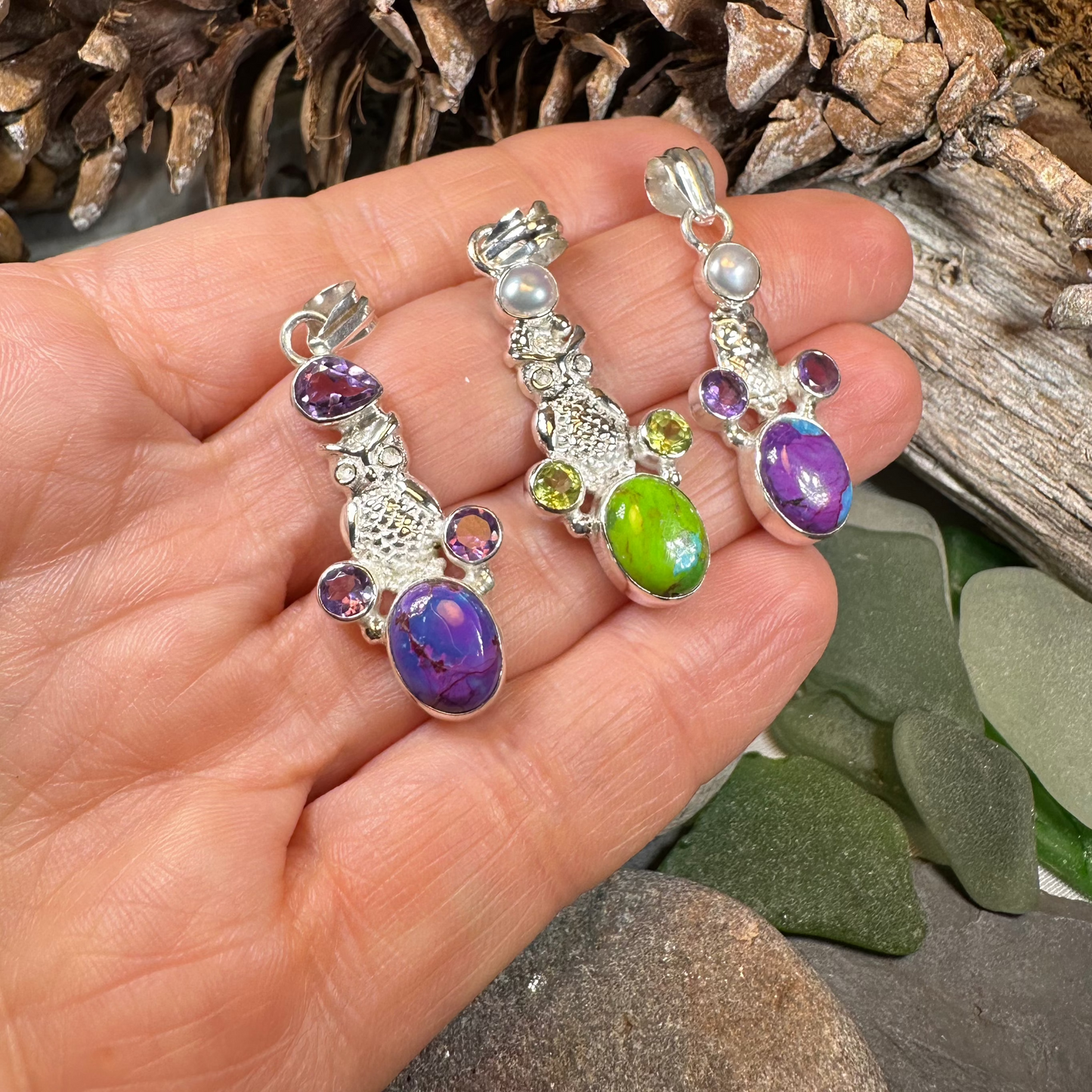 Verie Owl Necklace — view 5