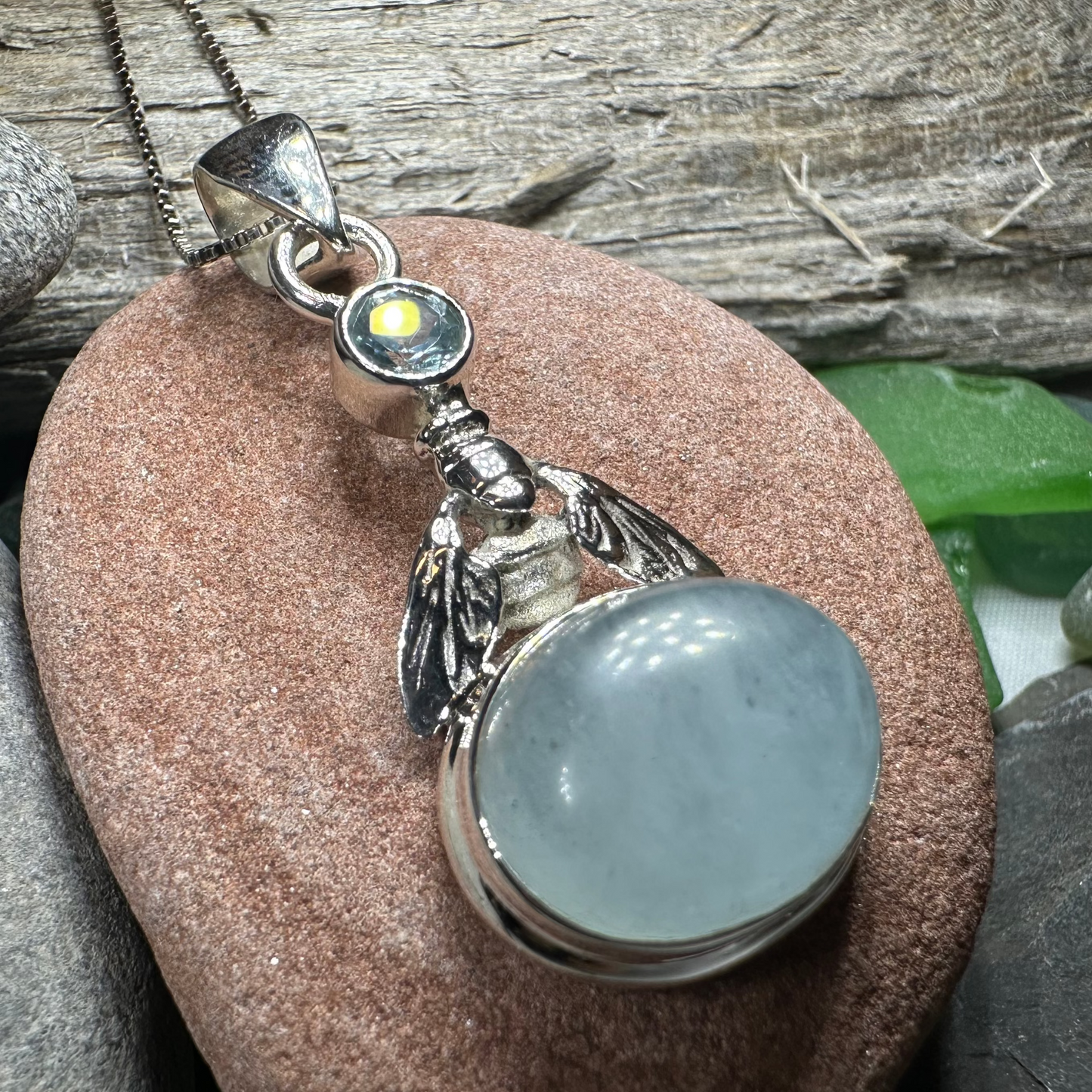 Bee Aquamarine Necklace in sterling silver