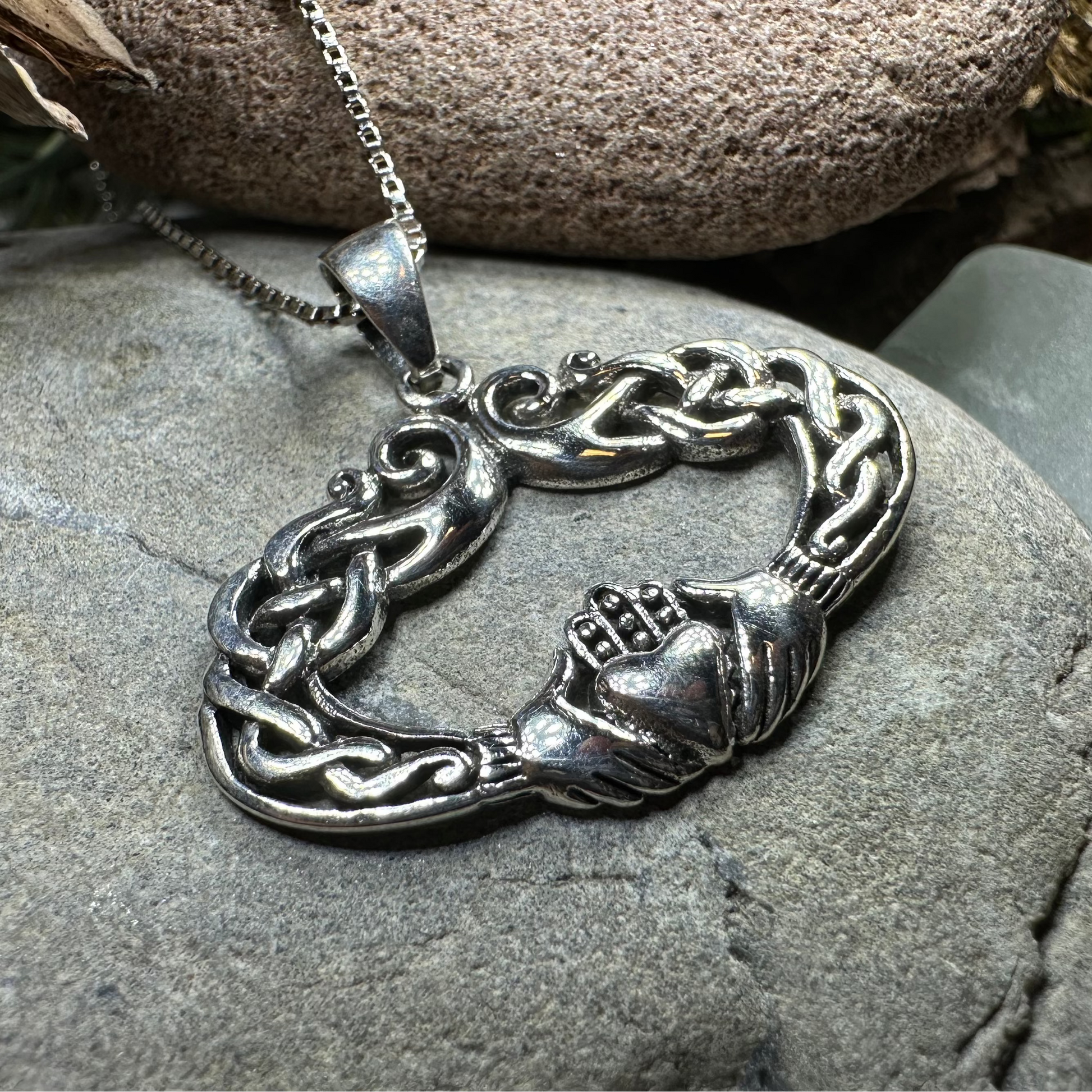 Claddagh Celtic Lace Necklace — view 6