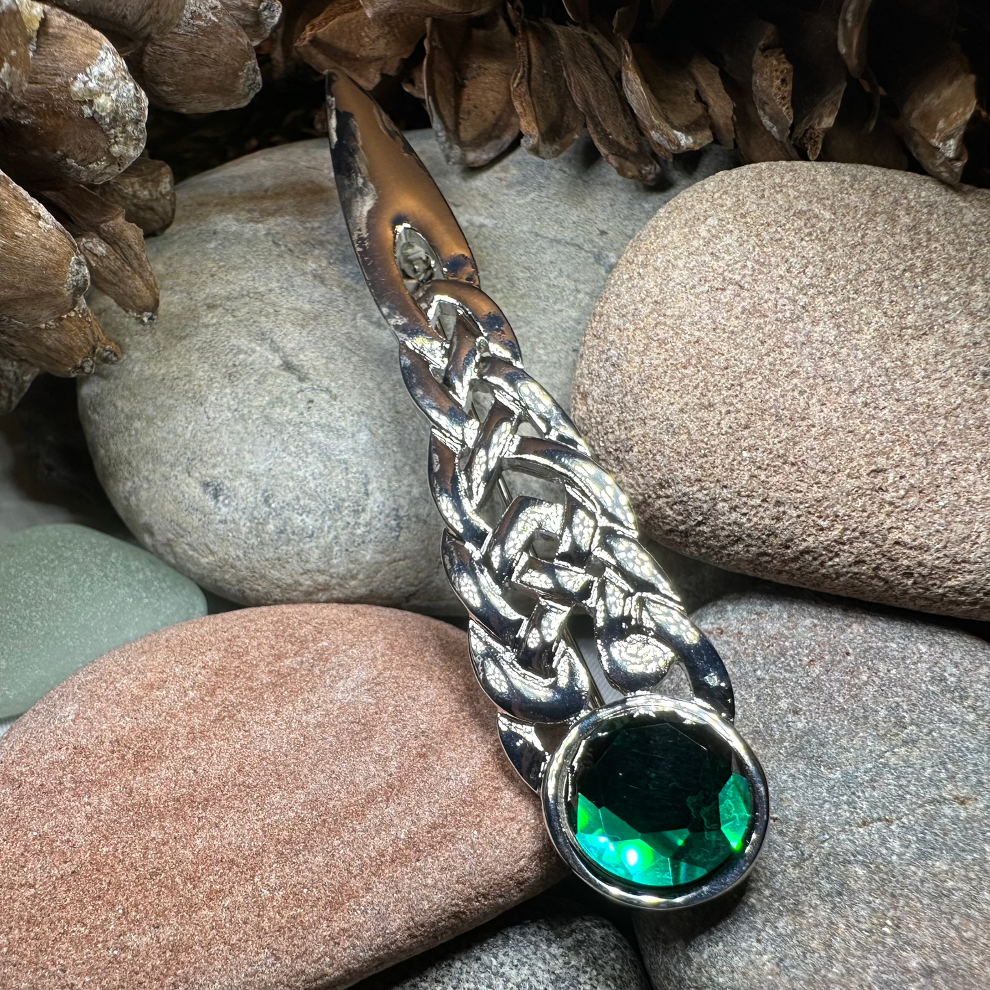 Overton Celtic Knot Kilt Pin — view 9