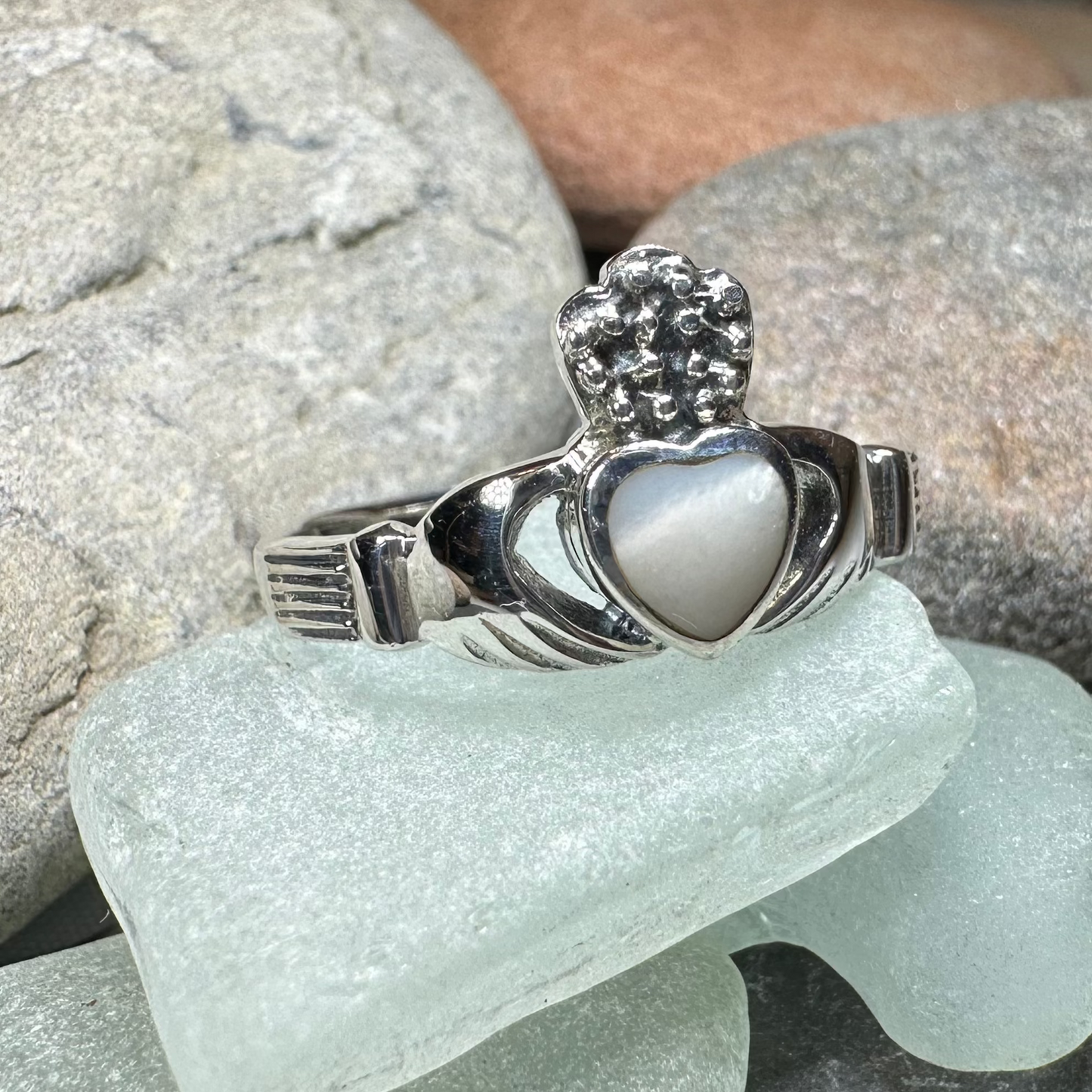 Aurora Irish Claddagh Ring with Mother of Pearl — view 5
