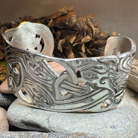 Load image into Gallery viewer, Hamilton Celtic Knot Cuff Bracelet - Handmade in Scotland
