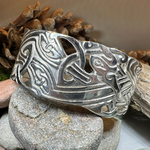 Load image into Gallery viewer, Hamilton Celtic Knot Cuff Bracelet - Handmade in Scotland
