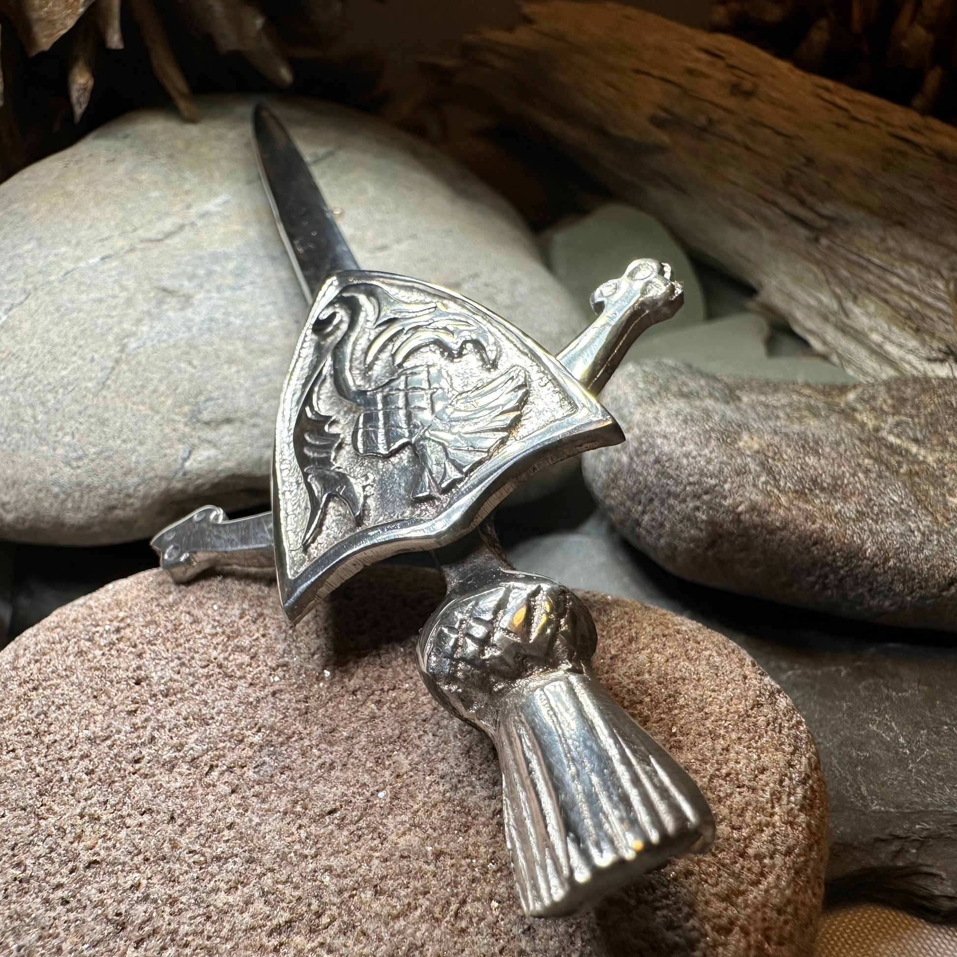 Alban Thistle Shield Kilt Pin - Handmade in Scotland — view 8