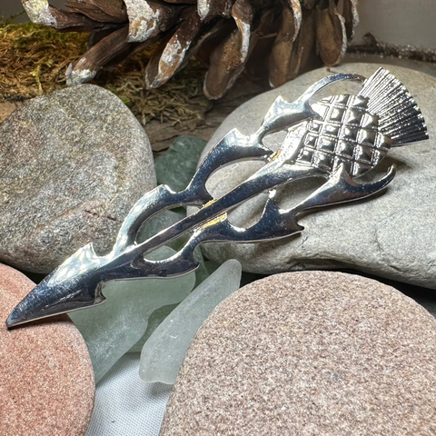 Load image into Gallery viewer, Classic Scottish Thistle Kilt Pin
