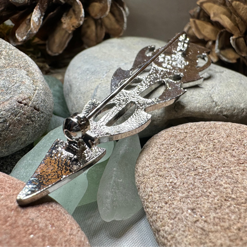 Load image into Gallery viewer, Classic Scottish Thistle Kilt Pin
