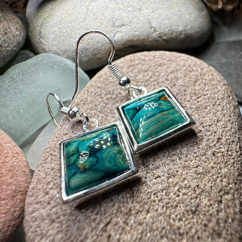 Load image into Gallery viewer, Heathergems Square Earrings - Handmade in Scotland
