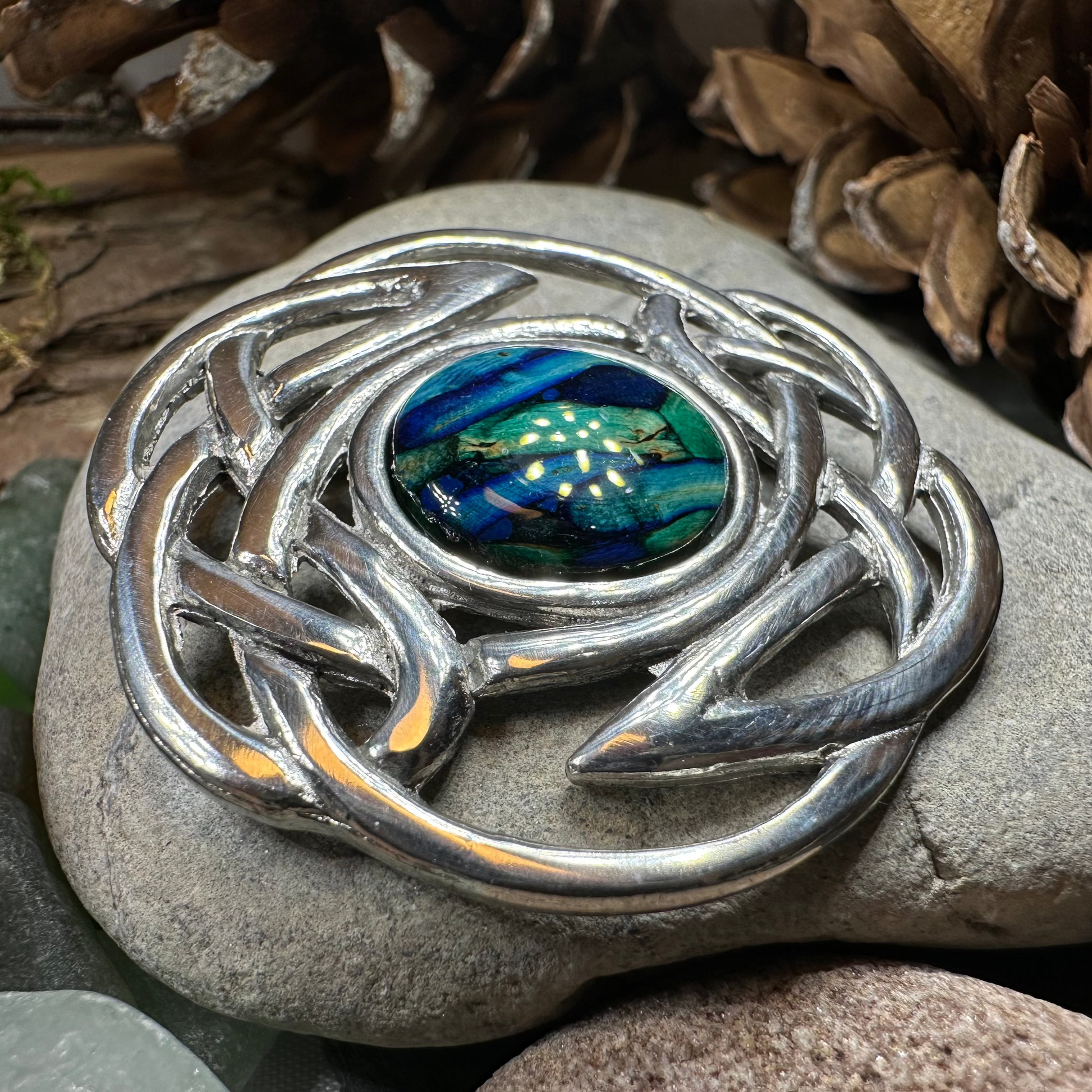 Elegant Heathergems Celtic Knot Brooch - Handmade in Scotland — view 9