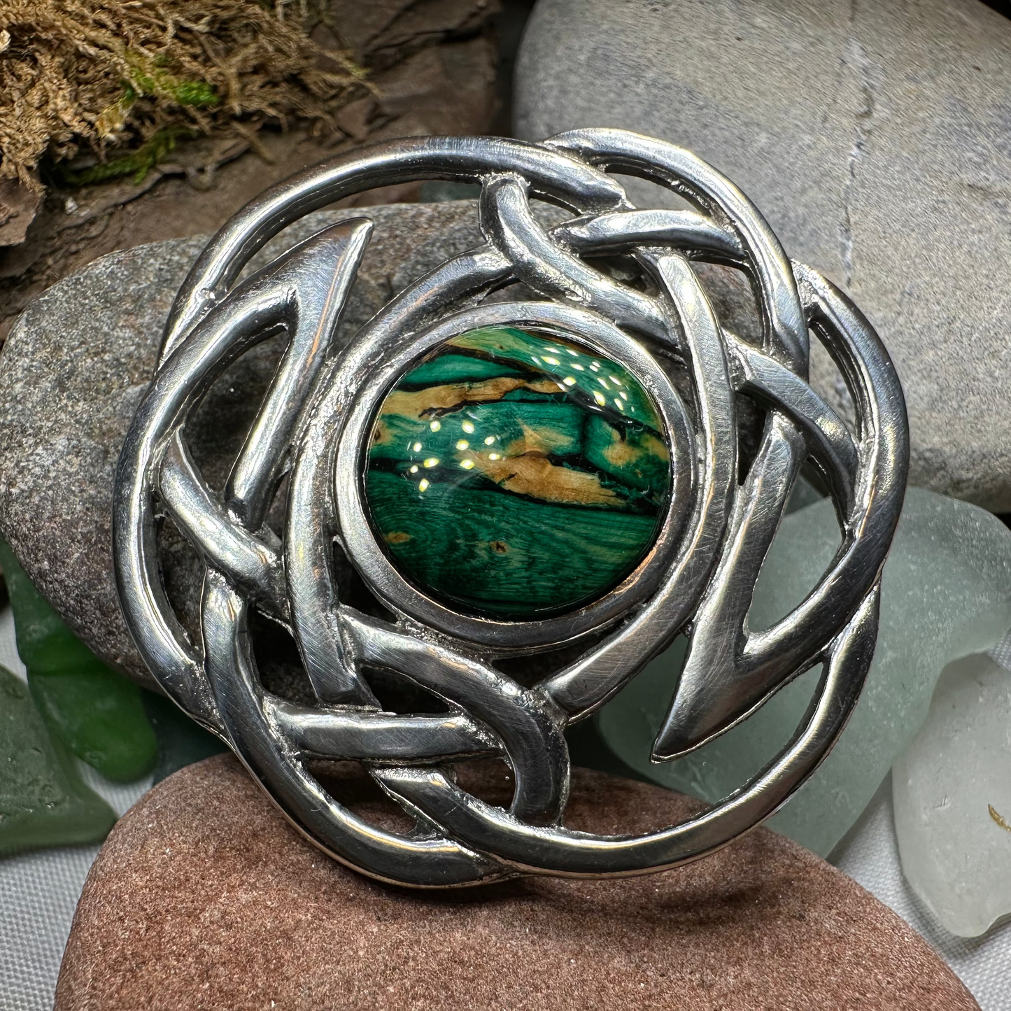 Elegant Heathergems Celtic Knot Brooch - Handmade in Scotland — view 8