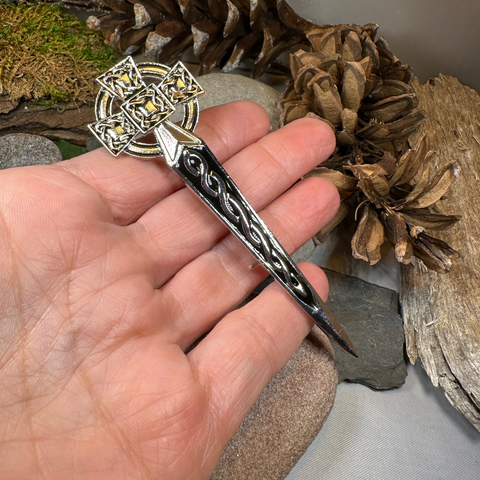 Load image into Gallery viewer, Classic Celtic Cross Kilt Pin
