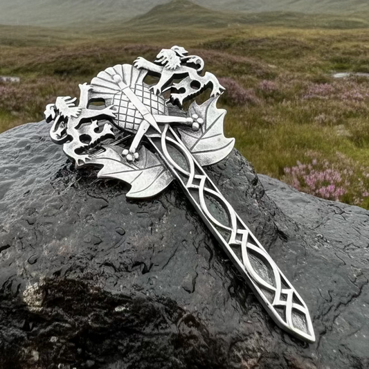 Rampant Lion Sword Kilt Pin in Pewter