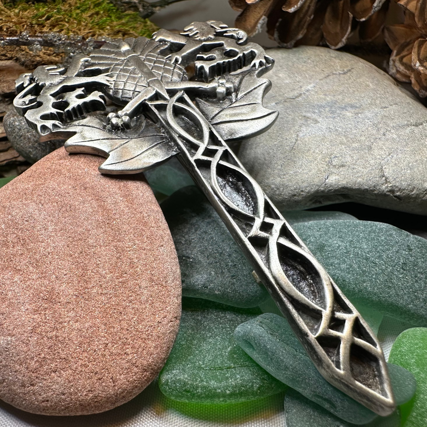 Rampant Lion Sword Kilt Pin in Pewter — view 10