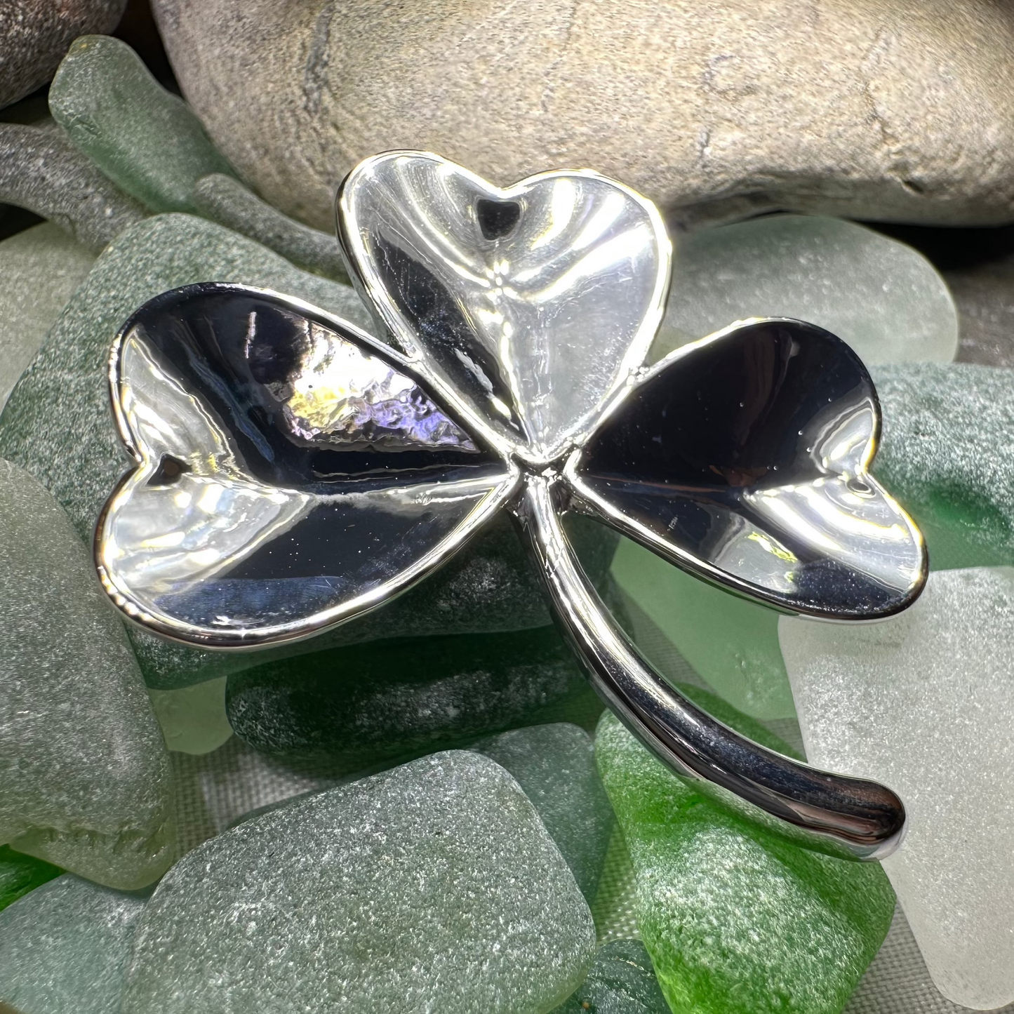 Ireland Shamrock Brooch in Pewter