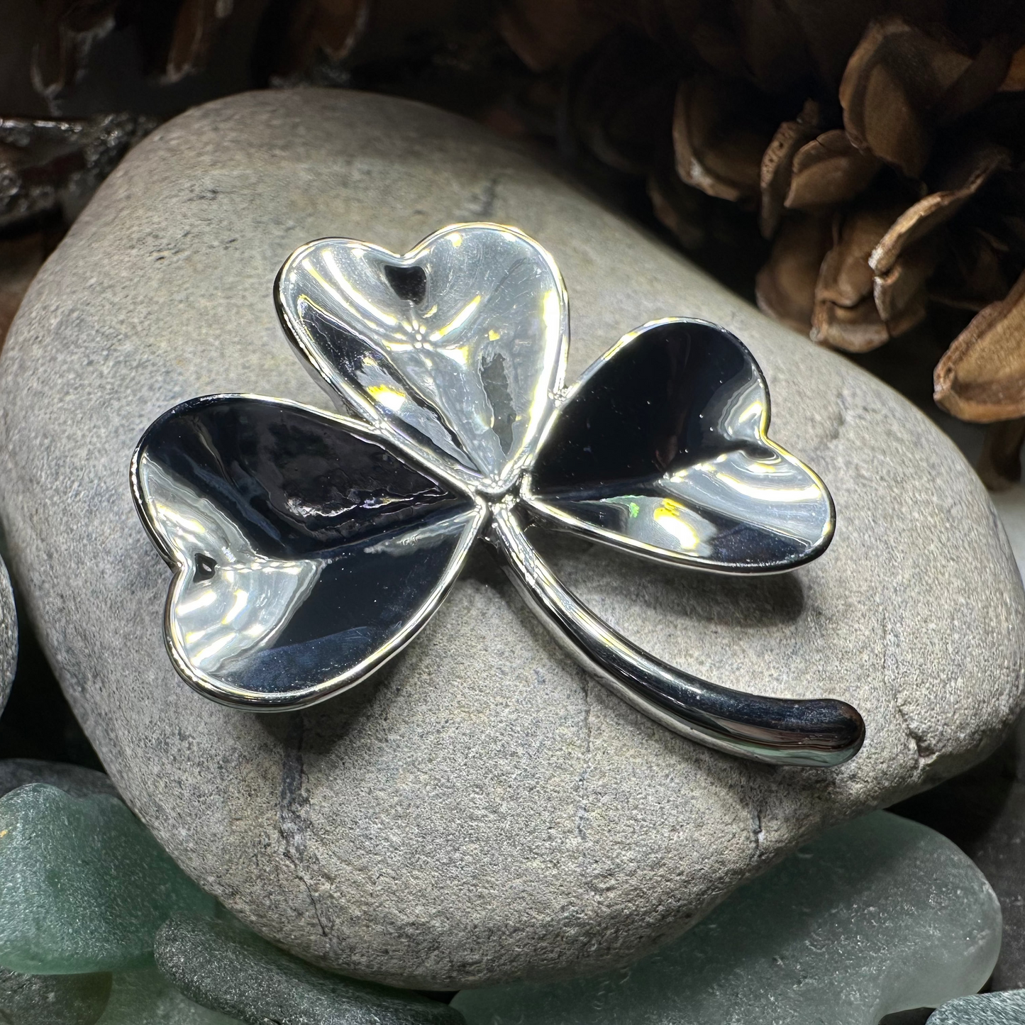 Ireland Shamrock Brooch in Pewter