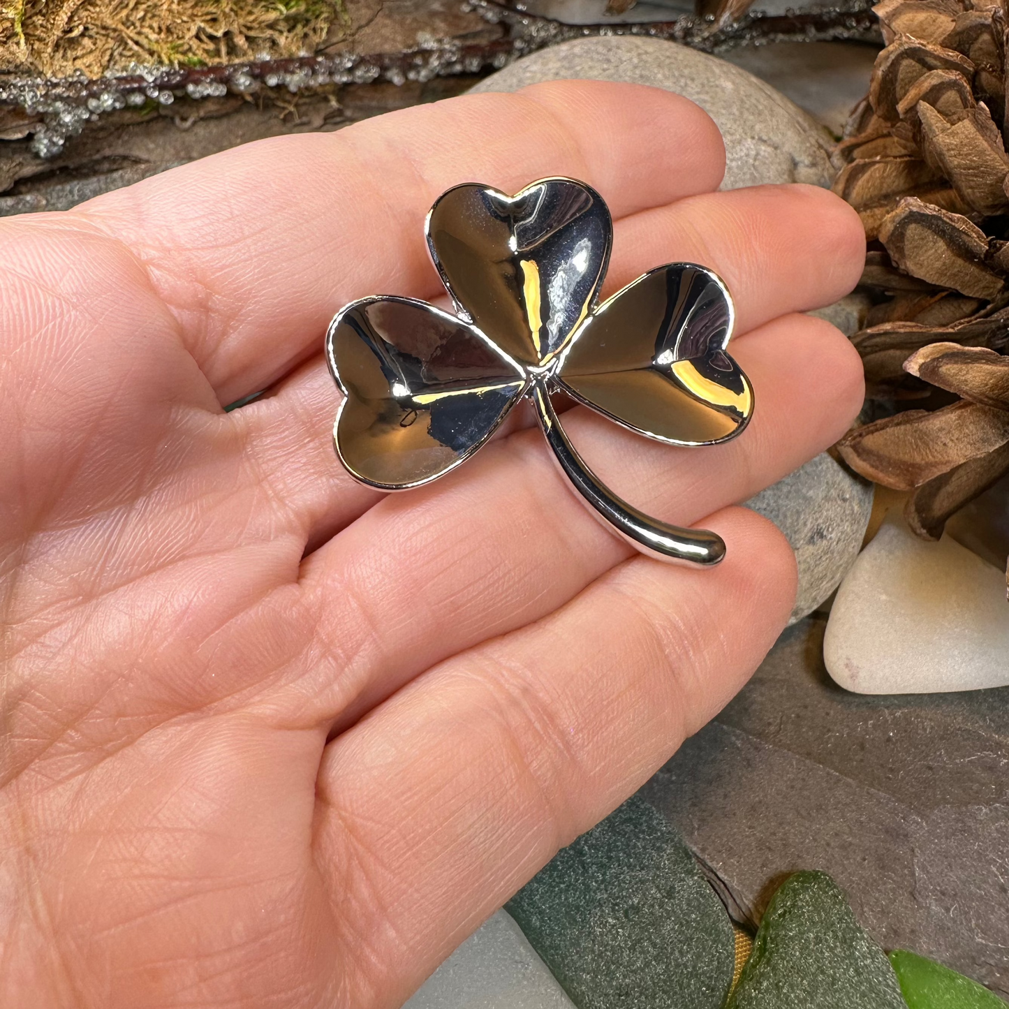 Ireland Shamrock Brooch in Pewter