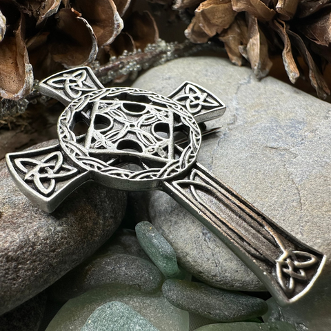 Load image into Gallery viewer, Antique Celtic Cross Brooch

