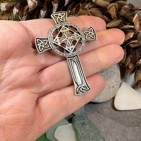 Load image into Gallery viewer, Antique Celtic Cross Brooch

