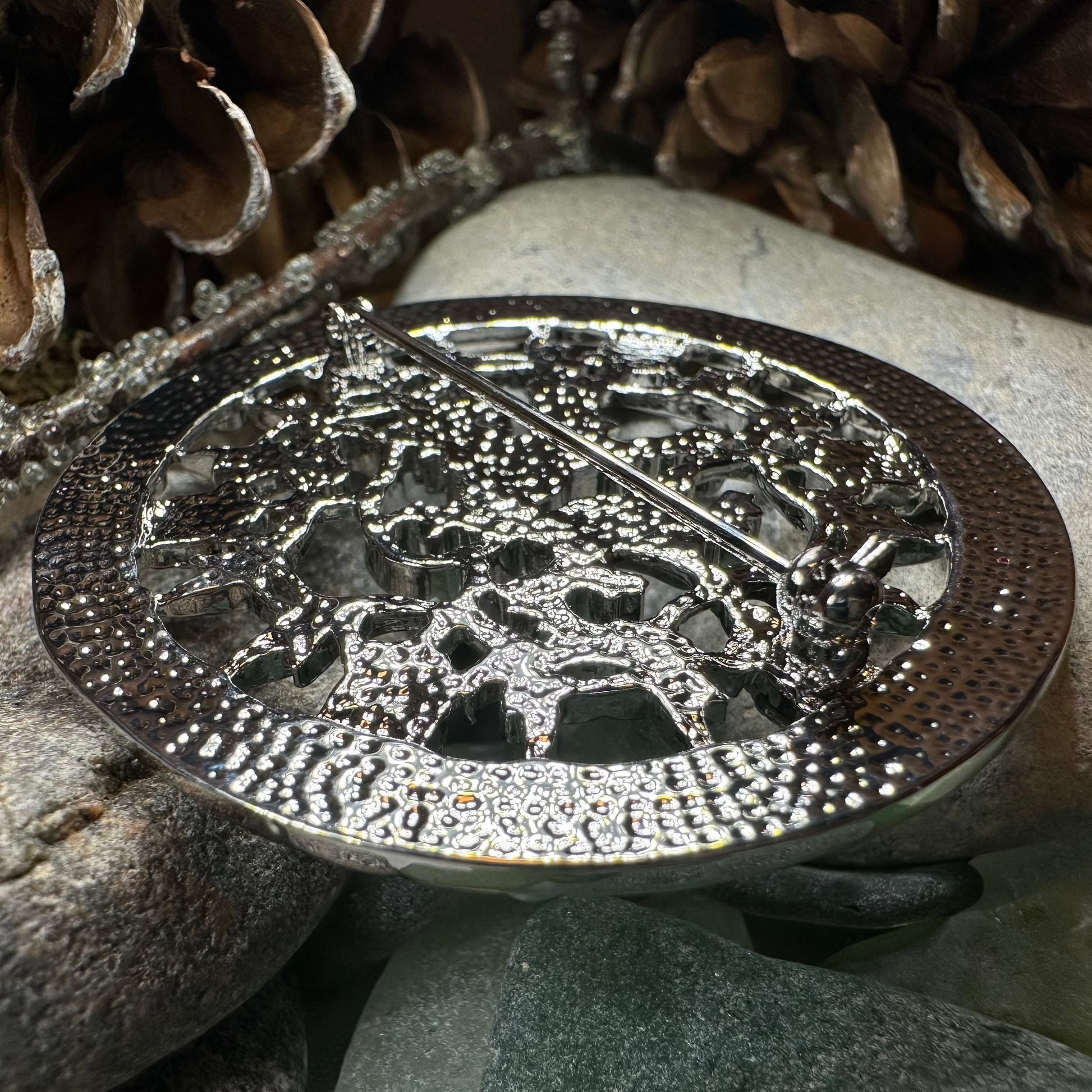 Scotland Lion & Thistle Pin — view 9