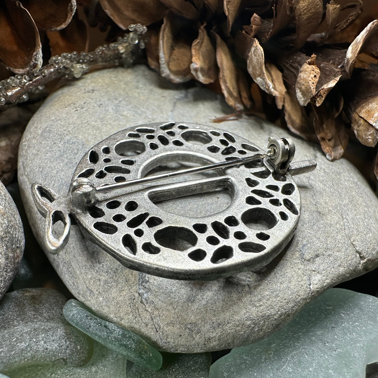 Seven Trinity Knot Celtic Brooch — view 7