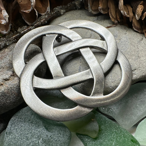 Load image into Gallery viewer, Celtic Dara Knot Brooch
