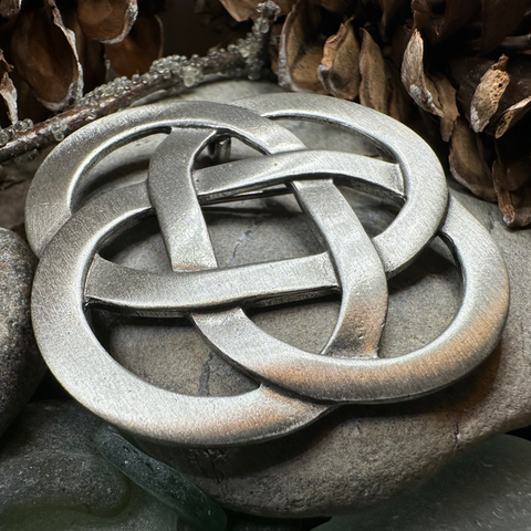 Load image into Gallery viewer, Celtic Dara Knot Brooch
